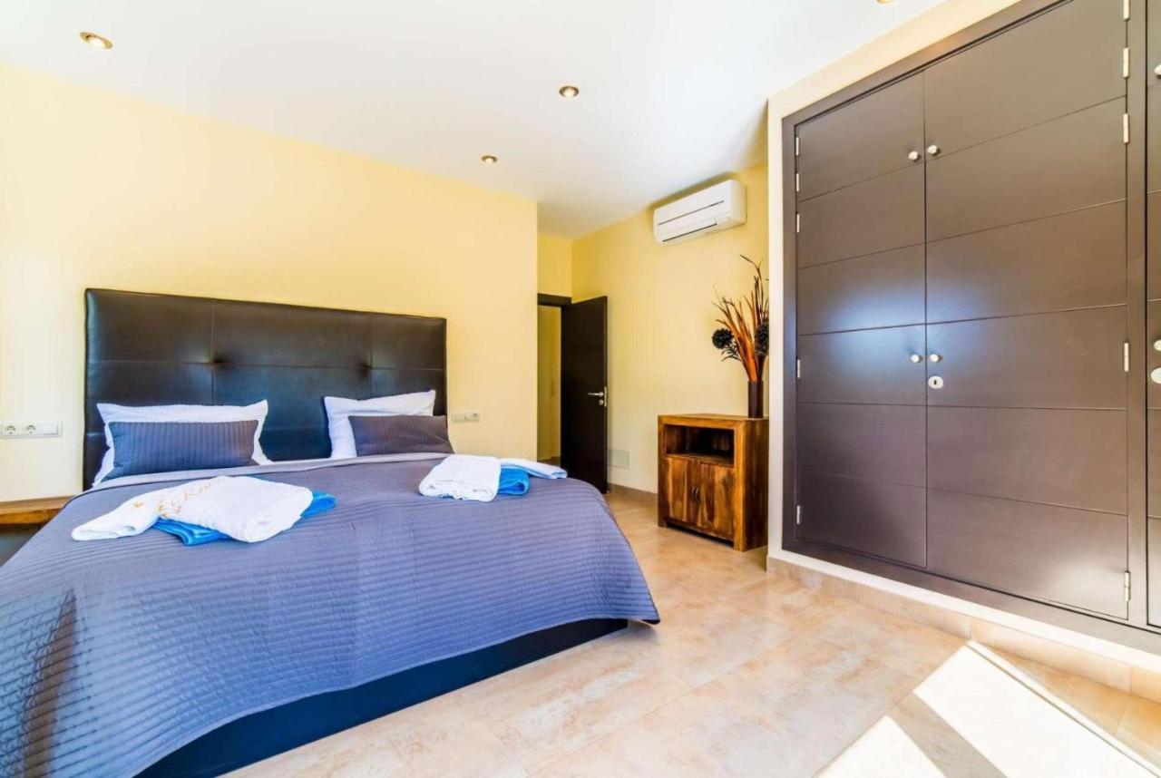Redrema Villa Llucmajor  Luaran gambar